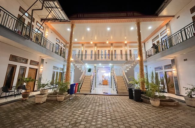 Anggrek 2 Inn