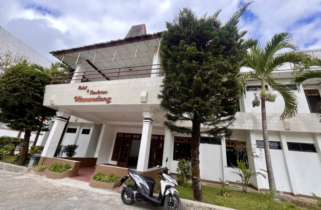 Manandang Hotel