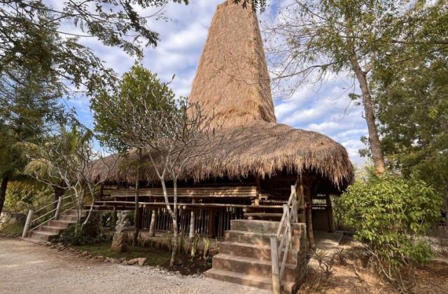 Maringi Hotel