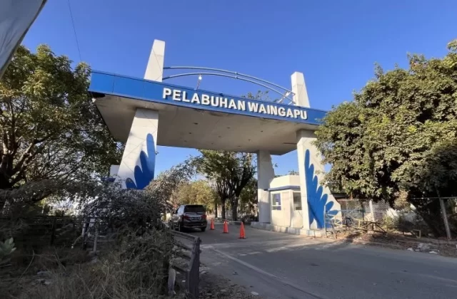 Waingapu Port