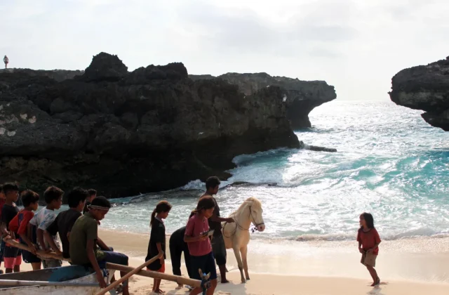 Best Places to Visit in Sumba with Kids: Sumba for a Family Trip